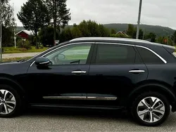 Blå Begagnad 2021 Kia e-Niro Advance SUV | 206 000 kr (Marknadspris)