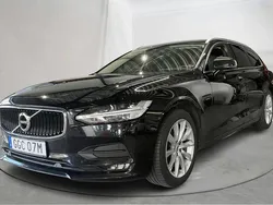 Svart Begagnad 2020 Volvo V90 Momentum Kombi | 235 000 kr (Marknadspris)