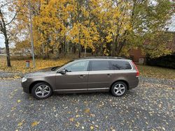 Brun Begagnad 2015 Volvo V70 Momentum Kombi | 120 000 kr (Bra pris)