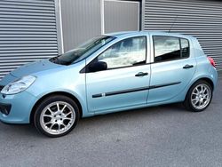 Blå Begagnad 2008 Renault Clio II Halvkombi | 52 900 kr
