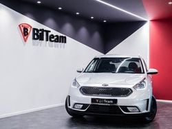 Grå Begagnad 2018 Kia Niro Advance SUV | 189 900 kr (Marknadspris)