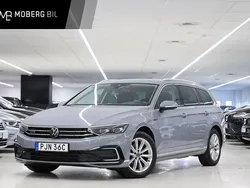 Grå Begagnad 2022 VW Passat GTE Kombi | 239 900 kr (Marknadspris)