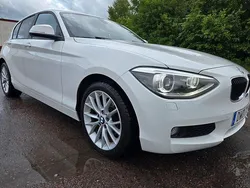 Vit Begagnad 2014 BMW 116 Halvkombi | 119 000 kr (Marknadspris)
