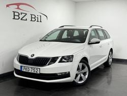 Vit Begagnad 2017 Skoda Octavia Ambition Kombi | 139 900 kr (Marknadspris)