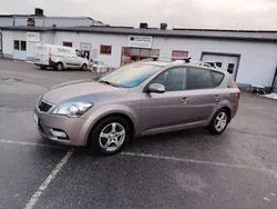 Mörkgrå (grå) Begagnad 2011 Kia Ceed Sportswagon Kombi | 39 900 kr (Bra pris)