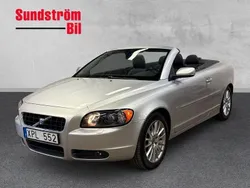 Ljusgrå Begagnad 2005 Volvo C70 Summum Cab | 134 900 kr (Marknadspris)