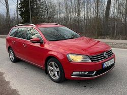 Röd Begagnad 2011 VW Passat Kombi | 45 000 kr (Marknadspris)