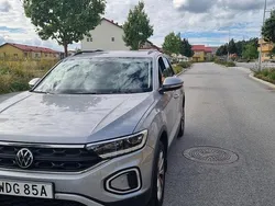 Silver Begagnad 2022 VW T-Roc SUV | 225 000 kr (Marknadspris)