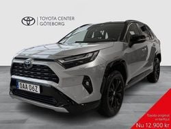Grå Begagnad 2024 Toyota RAV4 Hybrid Style SUV | 419 900 kr (Marknadspris)