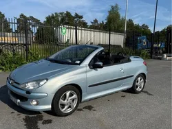 Grå Begagnad 2003 Peugeot 206 CC Cab | 20 000 kr (Bra pris)