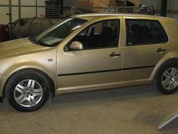 Ljusbrun Begagnad 2002 VW Golf IV Trendline Halvkombi | 19 900 kr (Superpris)