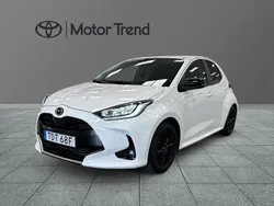 Vit Begagnad 2023 Mazda 2 Comfort Halvkombi | 219 900 kr