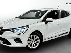 Vit (white) Begagnad 2022 Renault Clio V Intens Halvkombi | 169 900 kr (Lite dyr)