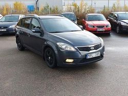 Grå Begagnad 2010 Kia Ceed Sportswagon Kombi | 26 900 kr (Marknadspris)