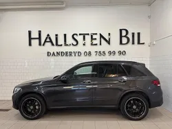 Grå Begagnad 2022 Mercedes GLC300e AMG SUV | 395 000 kr (Bra pris)