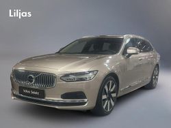 Grå Begagnad 2023 Volvo V90 Core Kombi | 419 000 kr (Marknadspris)