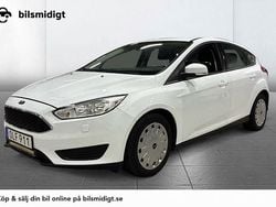 Vit Begagnad 2017 Ford Focus Trend Halvkombi | 109 900 kr (Marknadspris)