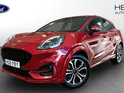 Röd (red) Begagnad 2022 Ford Puma Gen-E ST-Line SUV | 204 900 kr (Marknadspris)