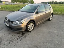 Grå Begagnad 2017 VW Golf VII Halvkombi | 150 000 kr (Marknadspris)