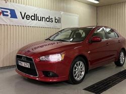 Mörkröd Begagnad 2013 Mitsubishi Lancer Sportback Inform Halvkombi | 89 900 kr (Dyr)