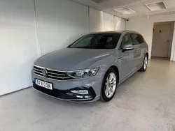 Grå Begagnad 2022 VW Passat GT Kombi | 299 900 kr (Marknadspris)