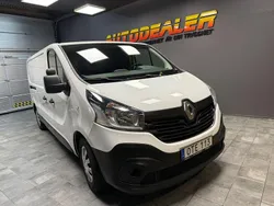 Vit Begagnad 2015 Renault Trafic Van | 94 900 kr (Dyr)