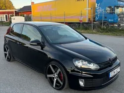 Svart Begagnad 2010 VW Golf VI GTI Halvkombi | 79 900 kr (Marknadspris)