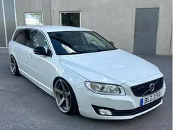 Vit Begagnad 2015 Volvo V70 Summum Kombi | 78 000 kr (Marknadspris)
