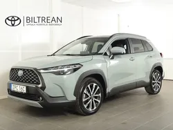 Grön Begagnad 2023 Toyota Corolla Cross Executive SUV | 389 800 kr (Marknadspris)
