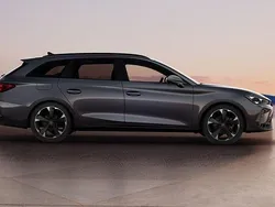 Mörkgrå Ny 2025 Cupra Leon Kombi | 339 000 kr (Superpris)