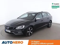 Svart Begagnad 2018 Volvo V60 R-Design Kombi | 186 000 kr
