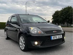 Svart Begagnad 2006 Ford Fiesta ST Halvkombi | 49 995 kr (Dyr)