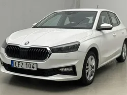 Vit Begagnad 2022 Skoda Fabia | 139 000 kr