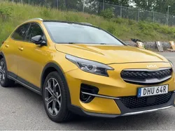 Gul Begagnad 2022 Kia XCeed SUV | 198 500 kr