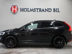 Svart Begagnad 2017 Volvo XC60 Momentum SUV | 169 900 kr (Marknadspris)
