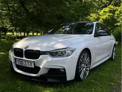 Vit Begagnad 2013 BMW 328 M Sport Sedan | 150 000 kr (Marknadspris)