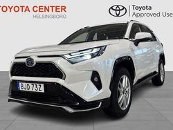 Vit Begagnad 2022 Toyota RAV4 Hybrid Active SUV | 379 900 kr (Marknadspris)