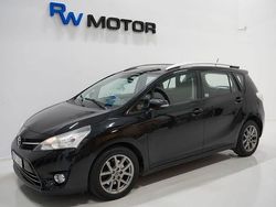 Svart Begagnad 2013 Toyota Verso Minibuss | 119 900 kr (Marknadspris)