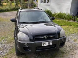 Svart Begagnad 2005 Hyundai Tucson SUV | 25 000 kr (Bra pris)
