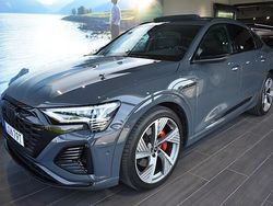 Grå (magnetgrå) Begagnad 2024 Audi Q8 Sportback e-tron S-Line SUV | 829 000 kr
