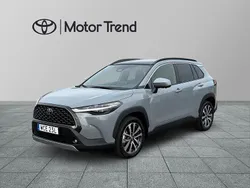 Grå Ny 2025 Toyota Corolla Cross Executive SUV | 439 900 kr (Marknadspris)