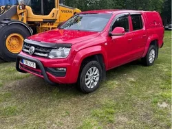 Röd Begagnad 2018 VW Amarok Pickup | 199 000 kr (Bra pris)