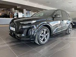 Svart Ny 2025 Audi Q6 e-tron S-Line SUV | 1 000 100 kr (Bra pris)