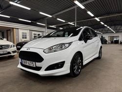 Vit Begagnad 2017 Ford Fiesta ST-Line Halvkombi | 149 900 kr (Marknadspris)