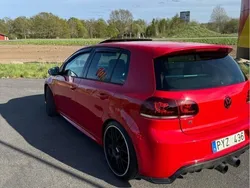 Röd Begagnad 2012 VW Golf VII R Halvkombi | 175 000 kr (Marknadspris)