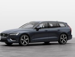 Mörkblå Begagnad 2024 Volvo V60 Plus Kombi | 593 700 kr