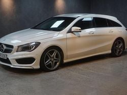 Vit Begagnad 2015 Mercedes CLA220 AMG Sedan | 239 900 kr (Marknadspris)