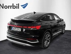 Svart Begagnad 2022 Audi Q4 Sportback e-tron Proline SUV | 459 900 kr (Lite dyr)