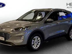 Silver Begagnad 2022 Ford Kuga Titanium SUV | 244 900 kr (Bra pris)
