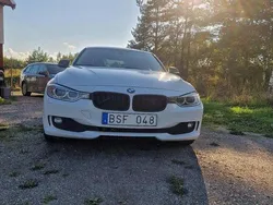 Vit Begagnad 2013 BMW 320 Sedan | 95 900 kr (Bra pris)